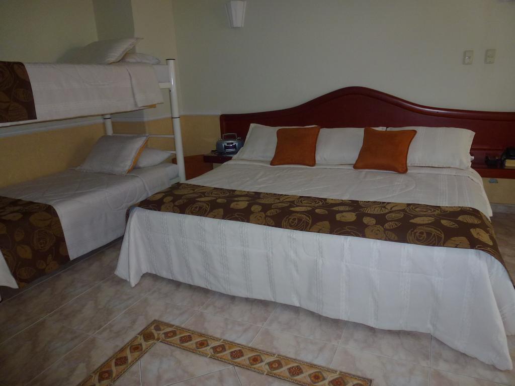 Hotel San Nicolas Bucaramanga Zimmer foto
